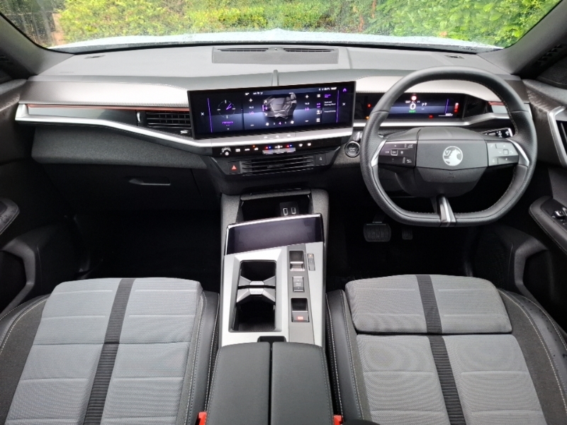 Vauxhall Grandland 157Kw Gs 73Kwh Silver #3