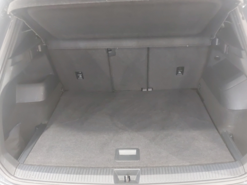 Volkswagen Tiguan Elegance Black #18