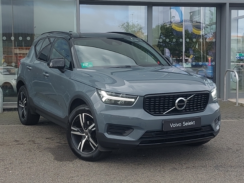 Volvo XC40 Plus, B3 Mild Hybrid, Dark Grey #1