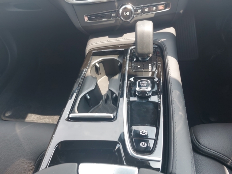 Volvo V90 2.0 T6 350 Phev Plus Dark Awd Black #18