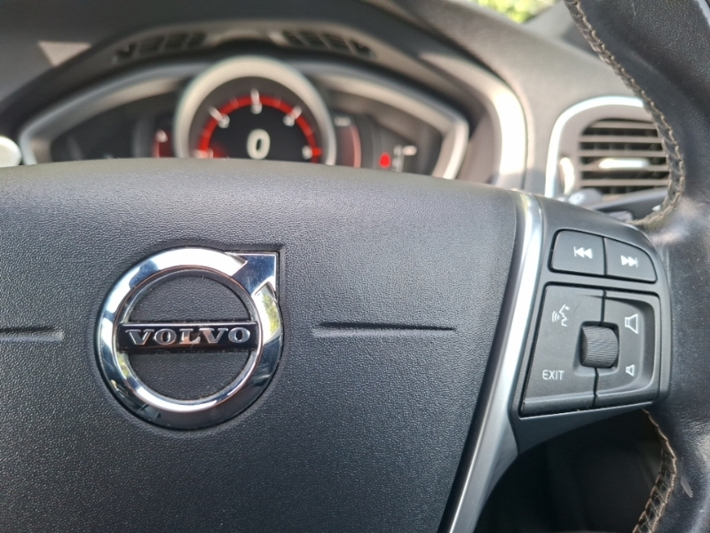 Volvo V40 2.0 D4 R-design Pro Euro 6 Ss Black #13