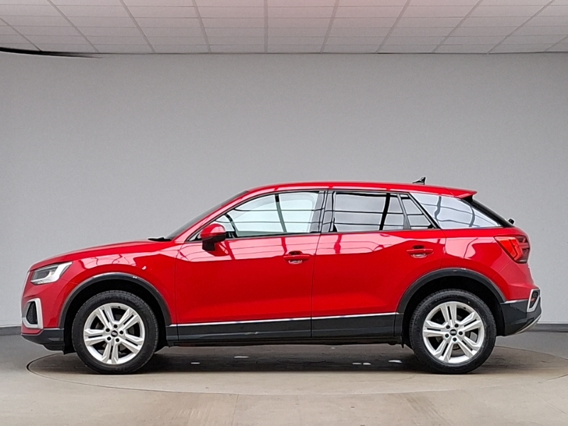 Audi Q2 30 Tfsi Sport Red #4
