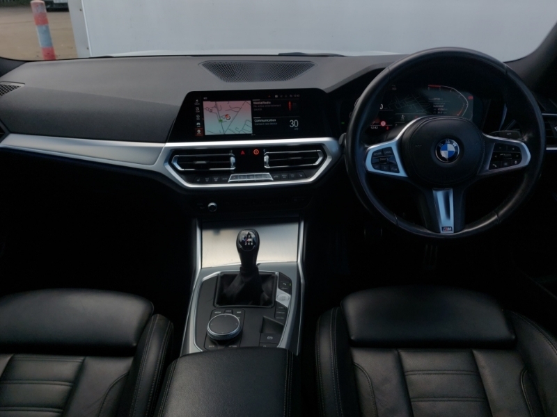 BMW 3 Series 320D M Sport White #3