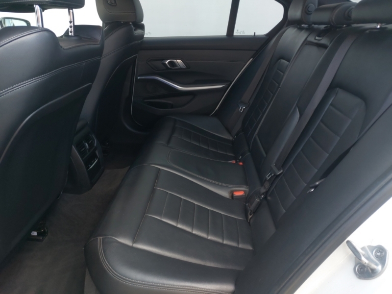 BMW 3 Series 320D M Sport White #6