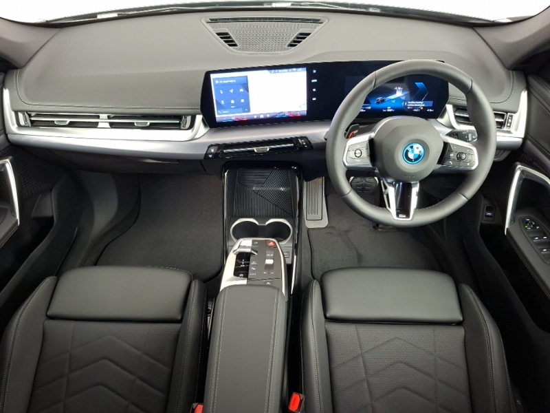 BMW iX1 150Kw Edrive20 M Sport 65Kwh Black #4