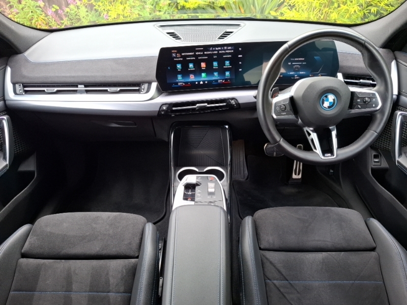 BMW iX2 230Kw Xdrive30 M Sport 65Kwh Black #3