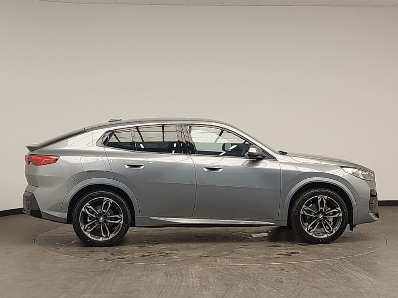 BMW iX2 150Kw Edrive20 M Sport 65Kwh Grey #3