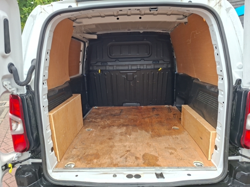 Citroen Berlingo 1.5 Bluehdi 100Ps Van Enterprise Black #18