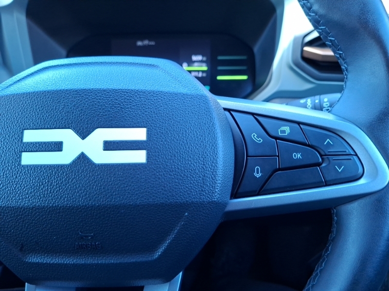 Dacia Duster 1.6 Hybrid 140 Journey Estate Green #13