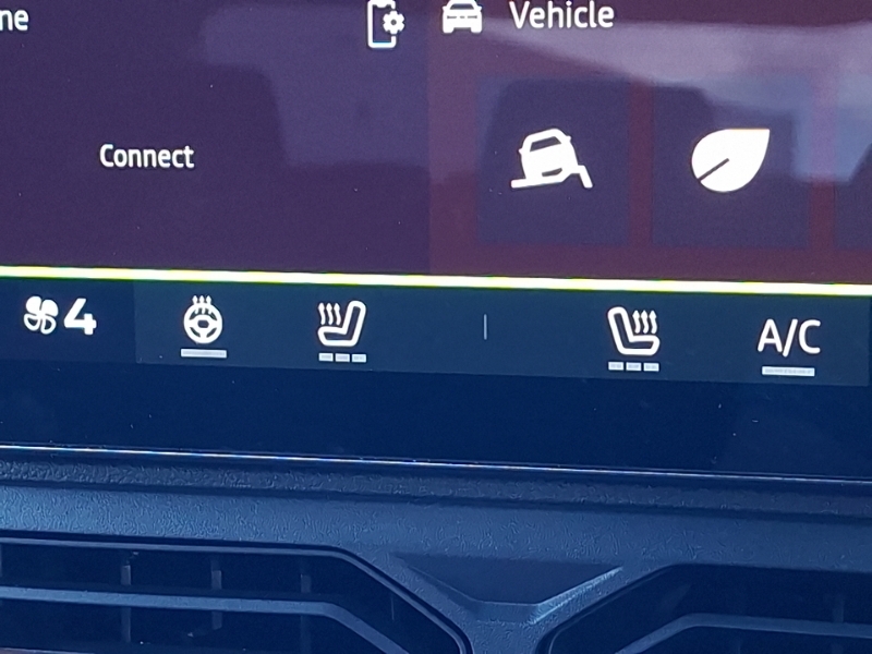 Dacia Duster 1.6 Hybrid 140 Journey Estate Green #15