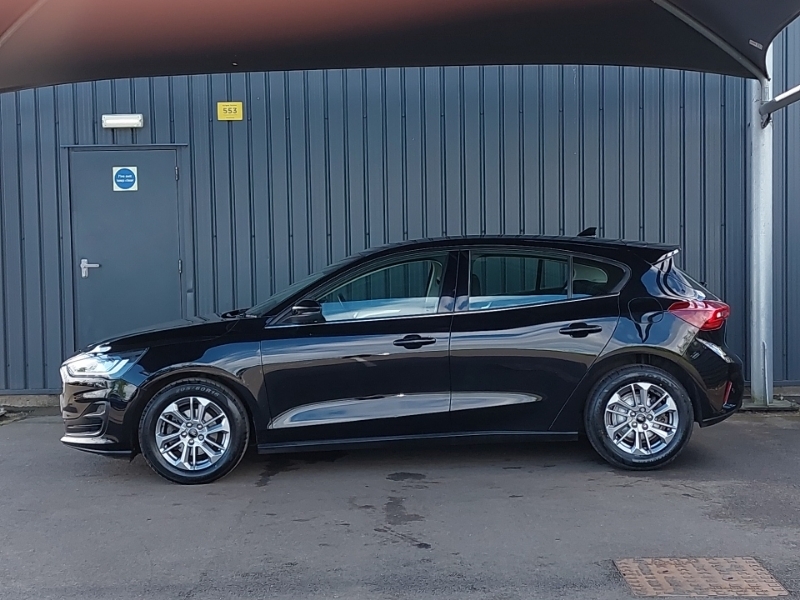 Ford Focus 1.0 Ecoboost Titanium Black #4