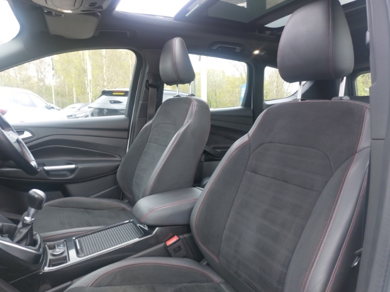 Ford Kuga 1.5 Tdci St-line X 2Wd White #5