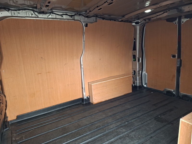 Ford Transit Custom 2.0 Ecoblue 136Ps H1 Van Limited MJ74YUB Silver #6
