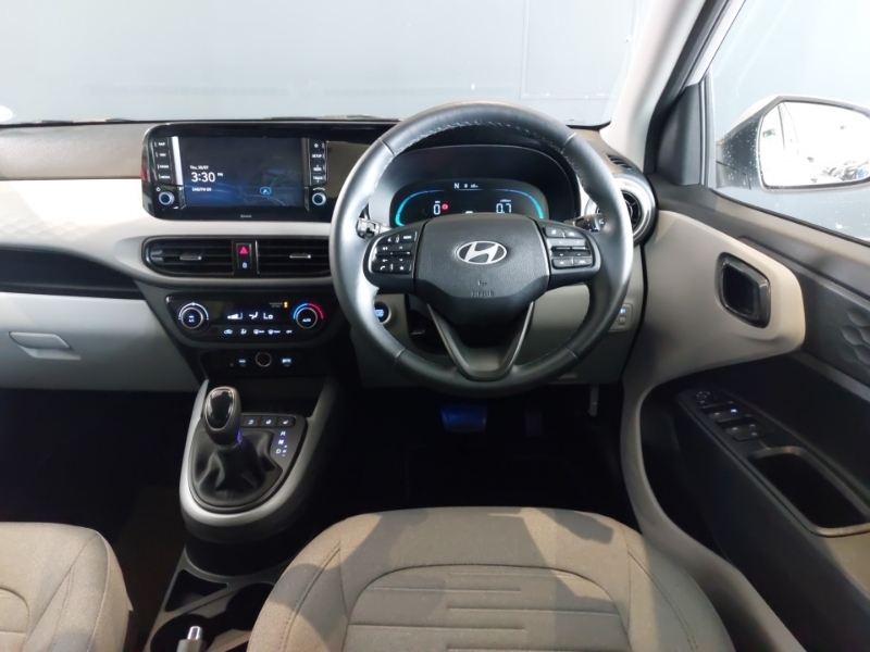 Hyundai I10 1.0 63 Advance Nav Green #7