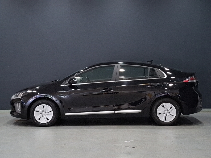 Hyundai Ioniq 1.6 Gdi Hybrid Premium Dct Black #4