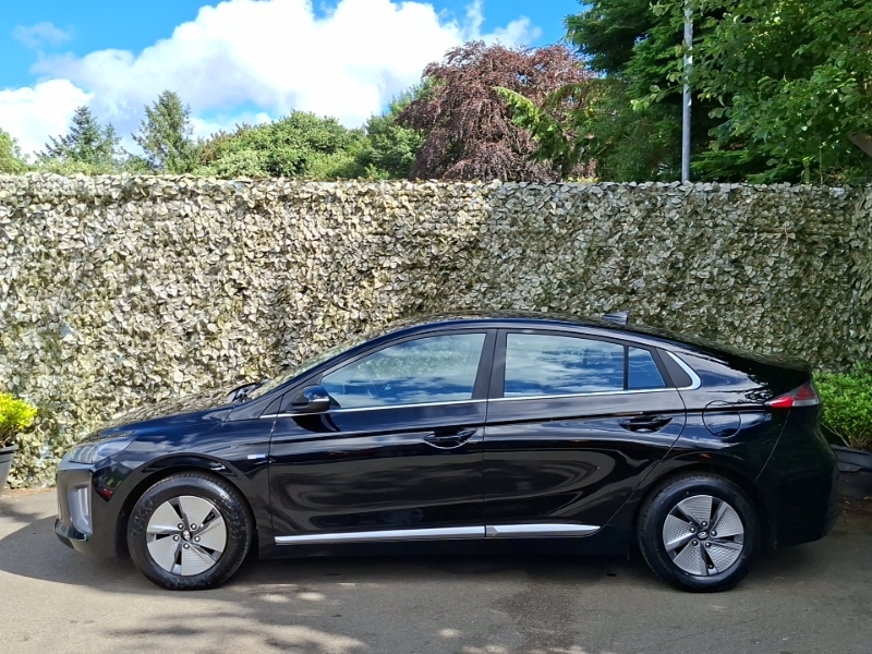 Hyundai Ioniq 1.6 Gdi Hybrid Premium Dct Black #4