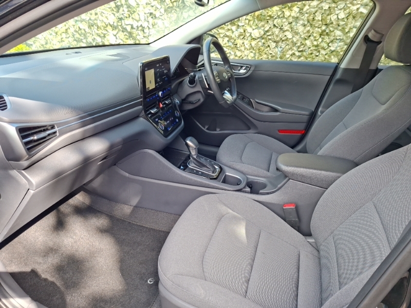 Hyundai Ioniq 1.6 Gdi Hybrid Premium Dct Black #5