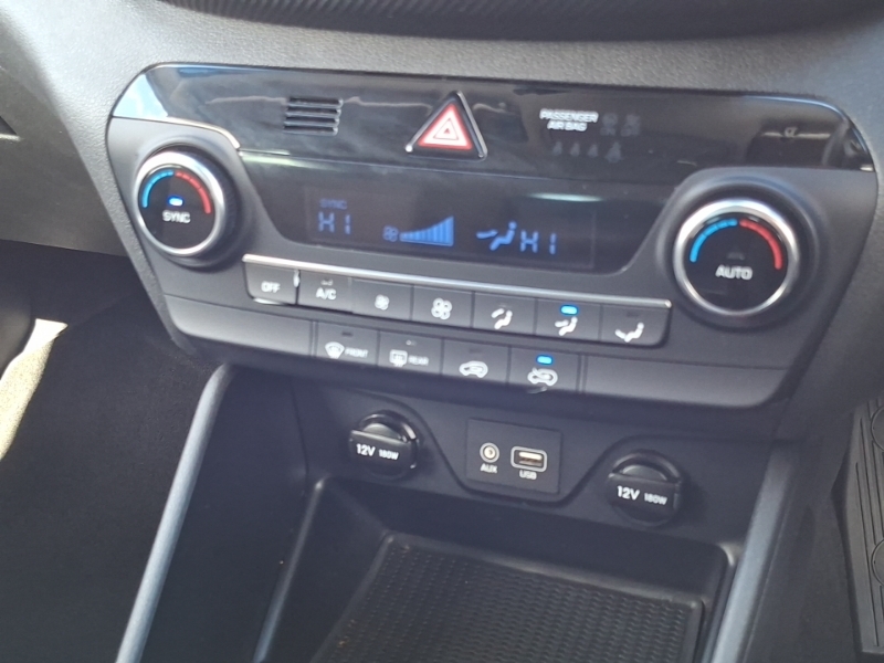 Hyundai Tucson Premium Se Blue #17
