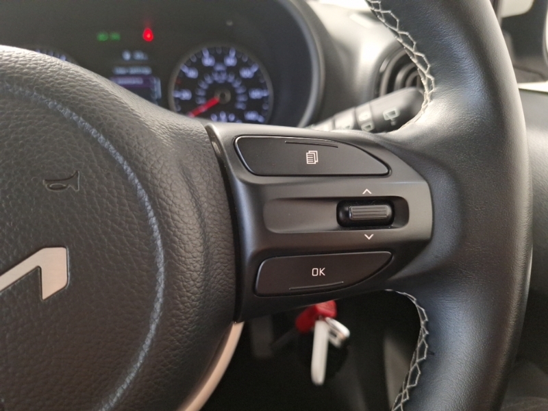Kia Picanto 1.0 3 4 Seats White #13