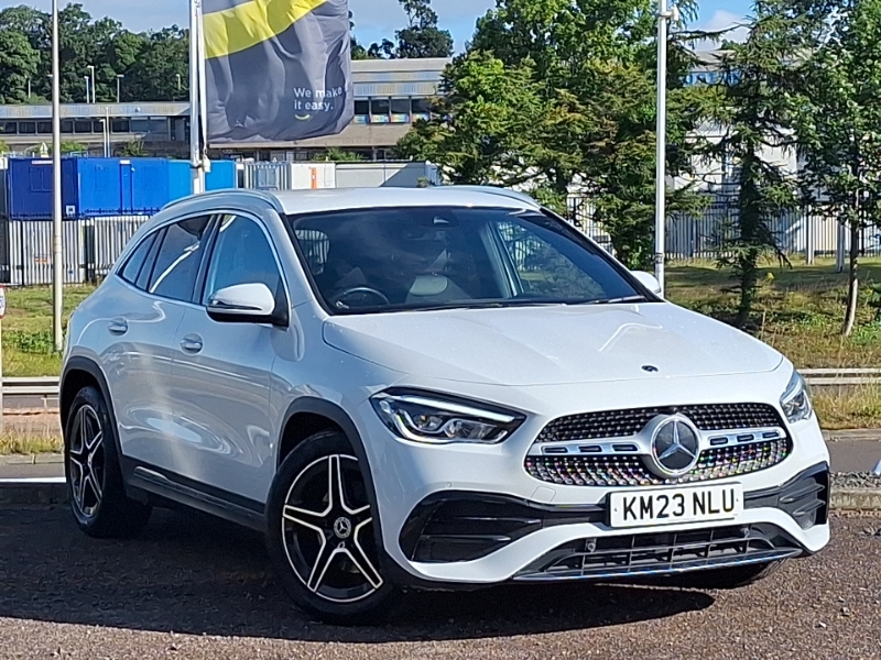 Mercedes-Benz GLA Class Gla 200 Amg Line Premium White