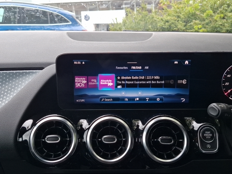 Mercedes-Benz GLA Class 200D Amg Line Premium Black #11