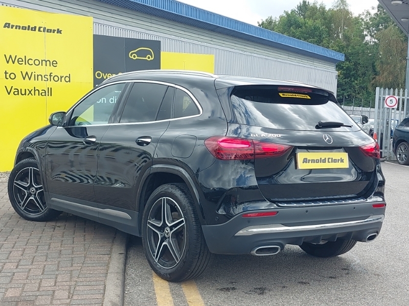 Mercedes-Benz GLA Class Gla 200 Amg Line Executive Black #2