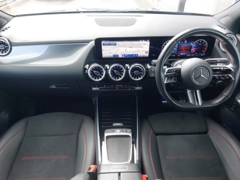 Mercedes-Benz GLA Class Gla 200 Amg Line Executive Black #3
