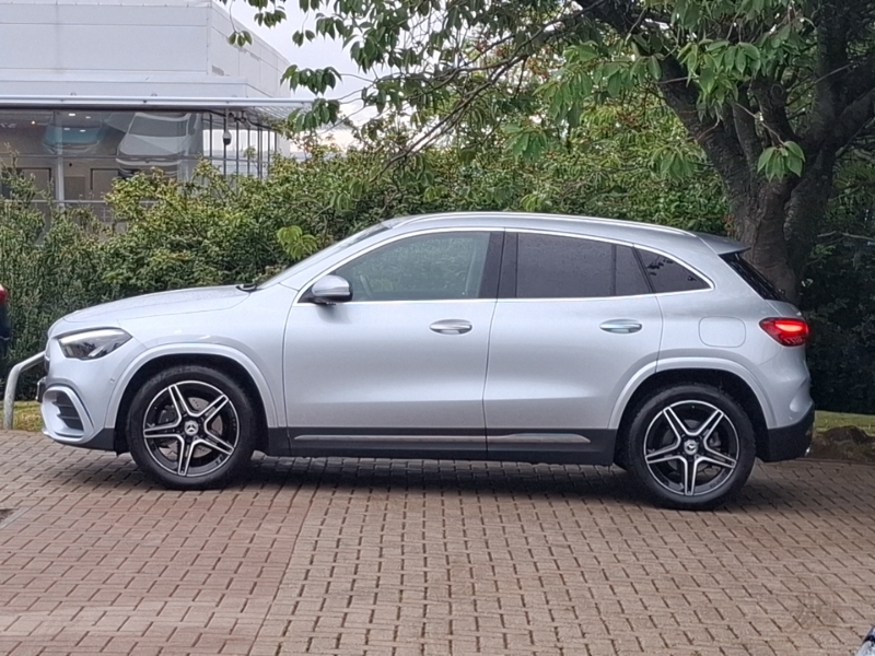 Mercedes-Benz GLA Class Gla 200 Amg Line Executive Silver #4
