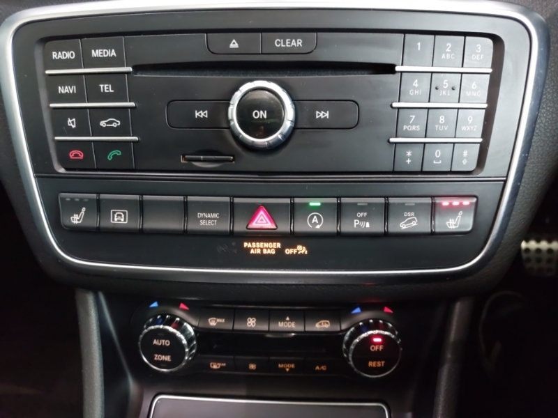 Mercedes-Benz GLA Class D 4Matic Sport Premium #16