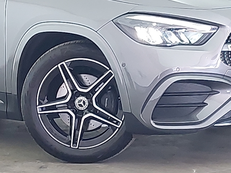 Mercedes-Benz GLA Class Gla 200D Sport Executive Grey #20