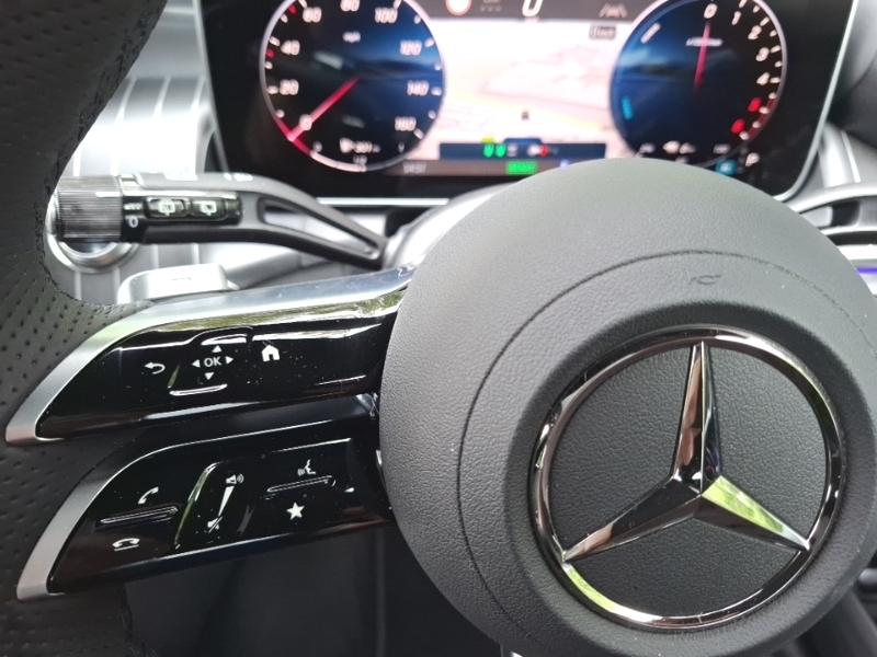 Mercedes-Benz GLC Class 300D 4Matic Amg Line Premium Blue #12