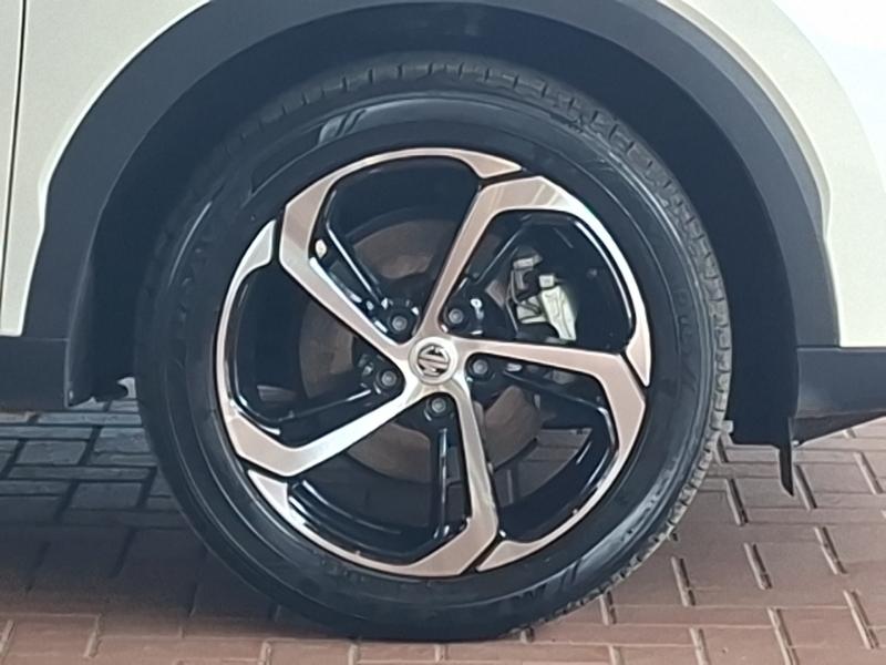 MG HS 1.5 T Gdi Trophy Suv Black #18