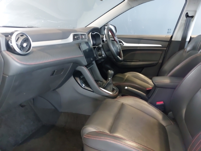 MG ZS 1.0T Gdi Exclusive Black #5