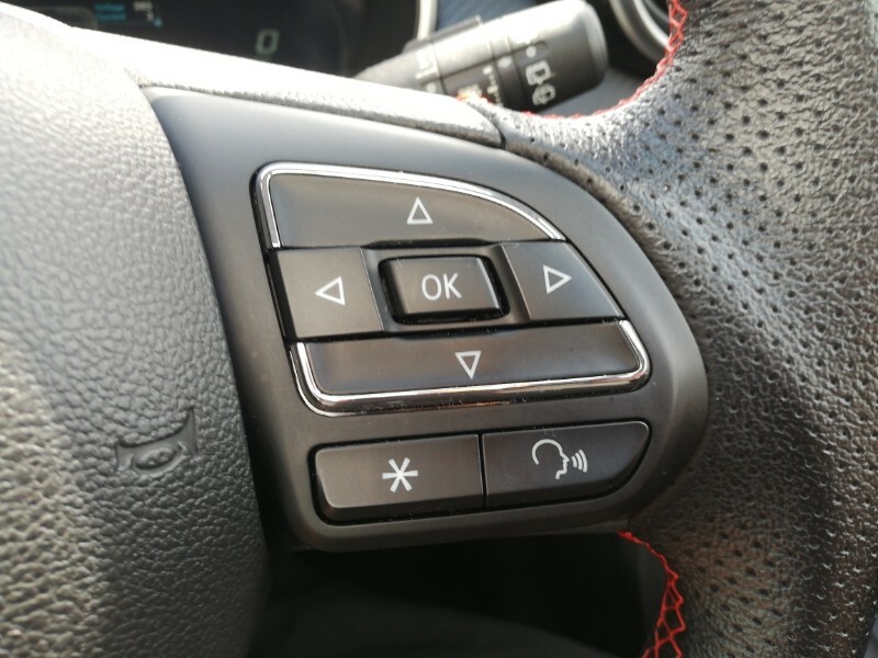 MG ZS Zs 1.0T Gdi Exclusive Red #13