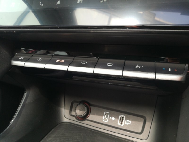 MG ZS Zs 1.0T Gdi Exclusive Red #18