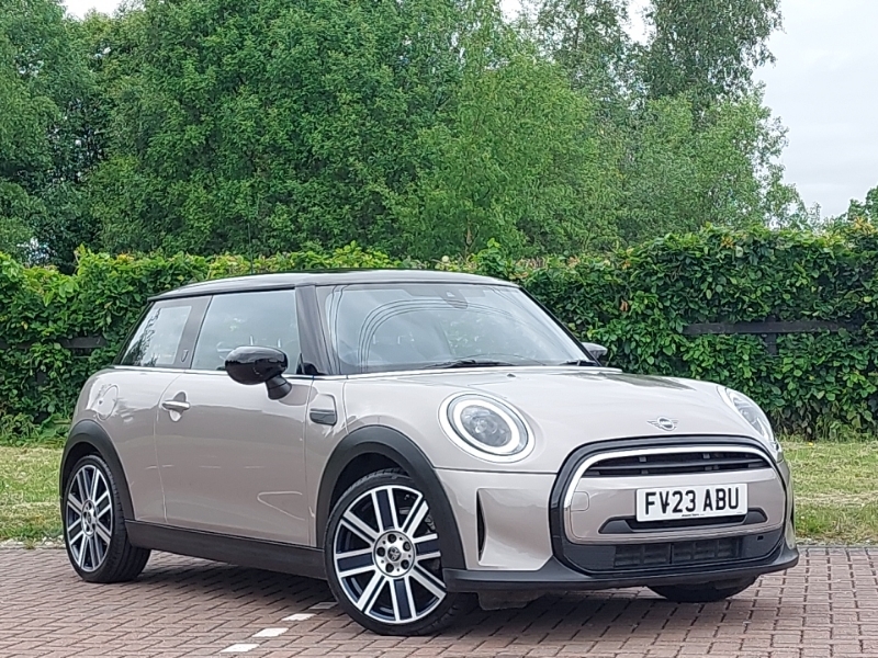 Mini Hatch 1.5 Cooper Exclusive Premium Grey