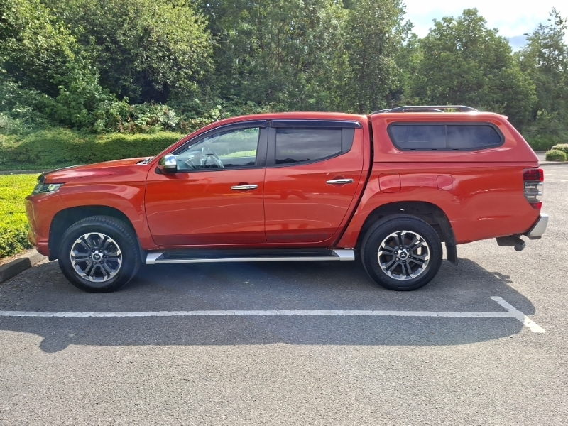 Mitsubishi L200 Double Cab Di-d 150 Barbarian X 4Wd Orange #4