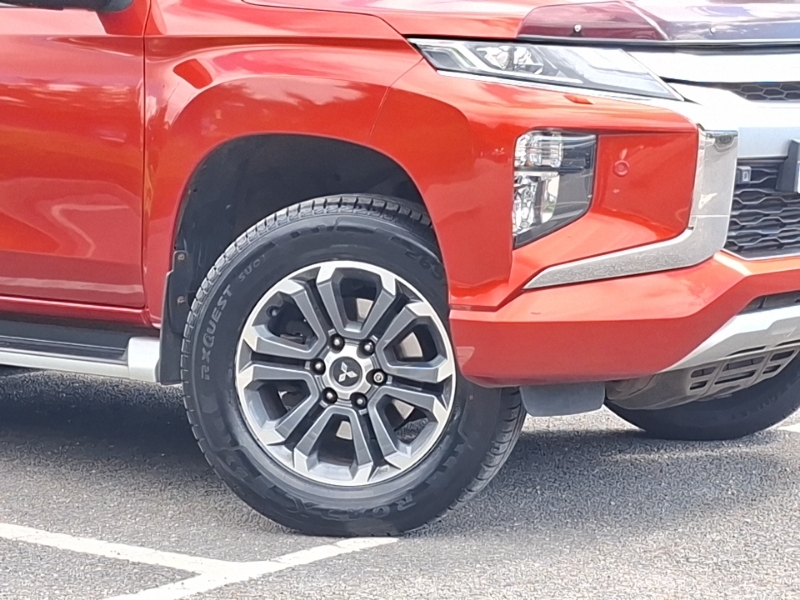 Mitsubishi L200 Double Cab Di-d 150 Barbarian X 4Wd Orange #20
