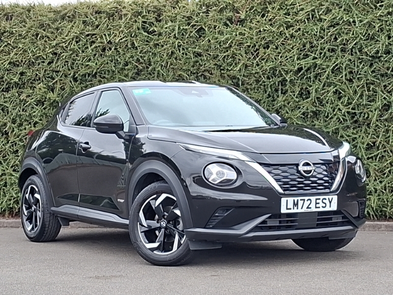 Nissan Juke 1.6 Hybrid N-connecta Black