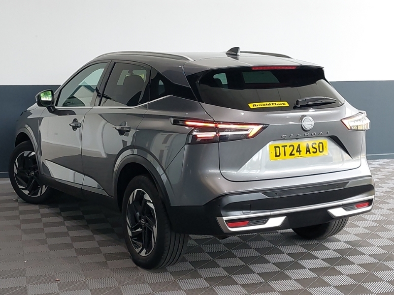Nissan Qashqai 1.3 Dig-t Mh 158 N-connecta Glass Rf Xtronic Grey #2