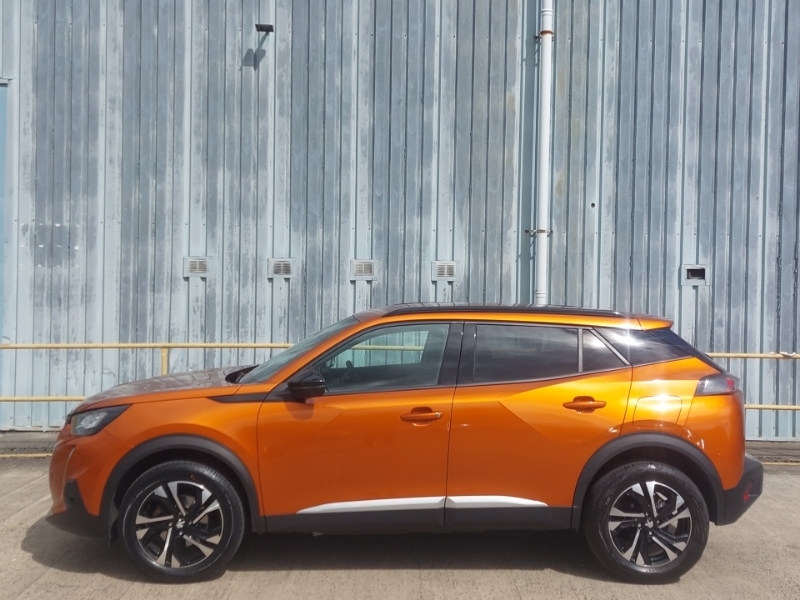 Peugeot 2008 1.2 Puretech Allure Premium Orange #4