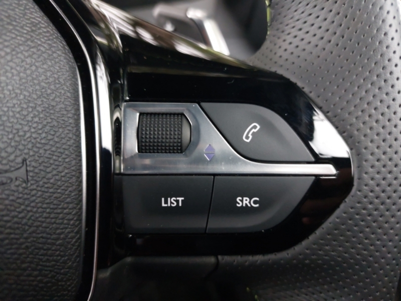 Peugeot 2008 Allure Black #13