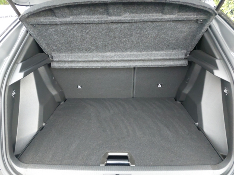 Peugeot 2008 Allure Black #18