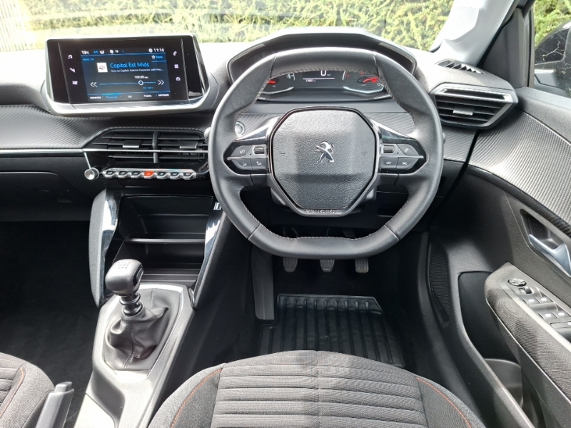 Peugeot 208 1.2L Gt Black #8