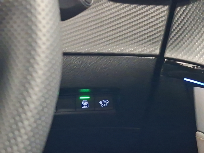 Peugeot e-208 115Kw Active 51Kwh Yellow #15