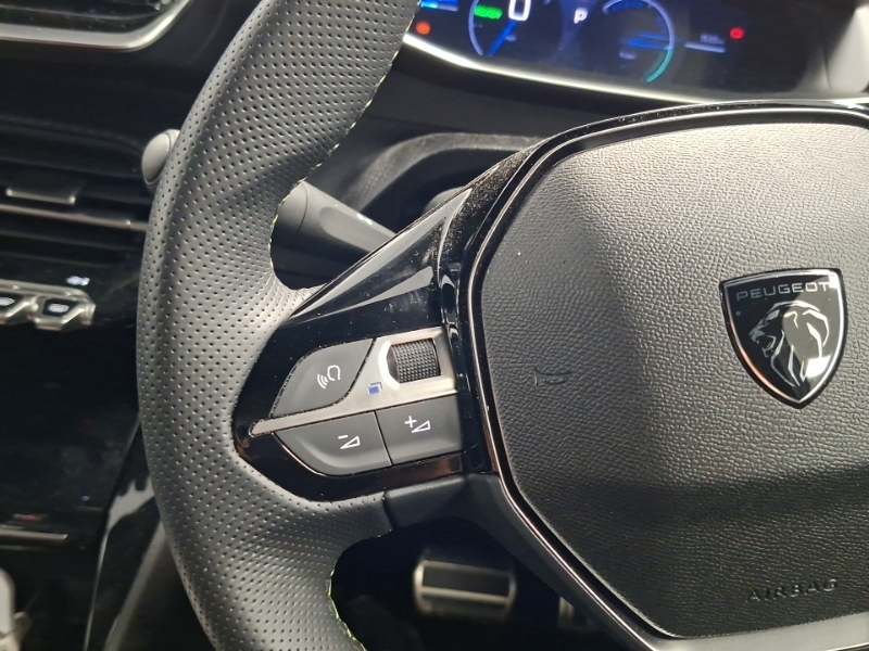 Peugeot e-208 115Kw Active 51Kwh Yellow #12