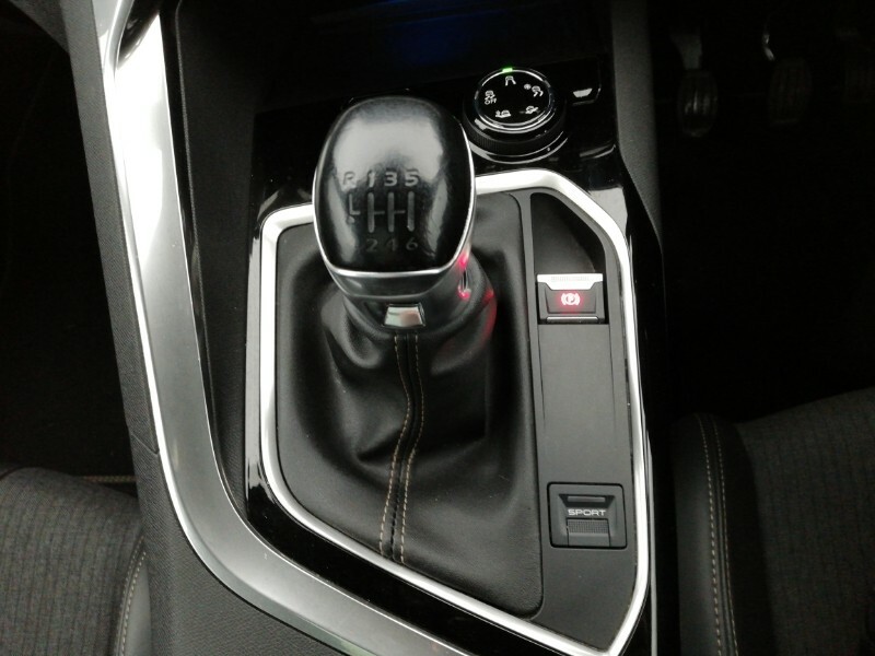Peugeot 5008 Green #15
