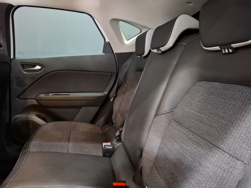 Renault Captur 1.0 Tce 90 Techno Black #6