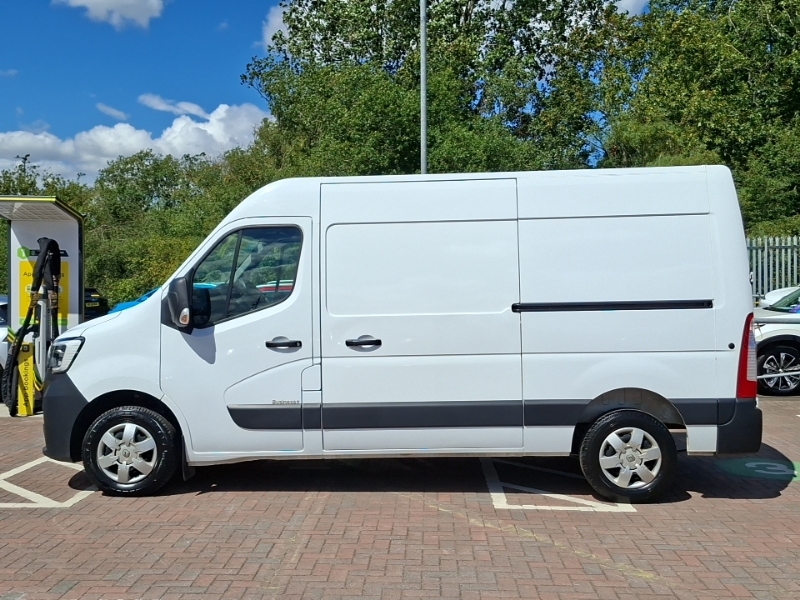 Renault Master Mm35dci 135 Business Medium Roof Van White #4