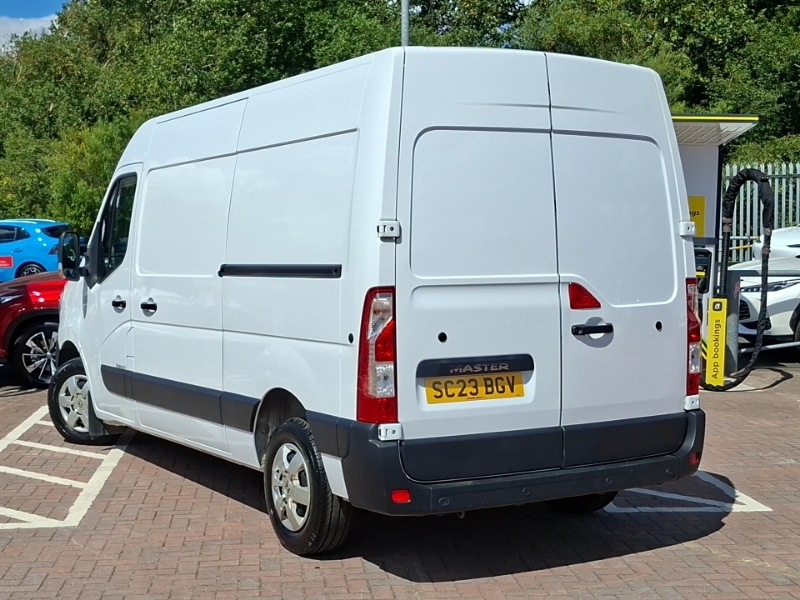 Renault Master Mm35dci 135 Business Medium Roof Van White #2